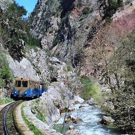 Olympios Zeus מלון קאטו זאכלורו